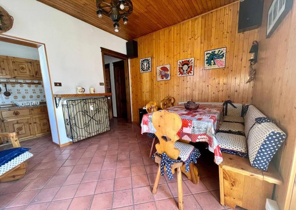 Апартаменти Rustic House Аоста Екстер'єр фото